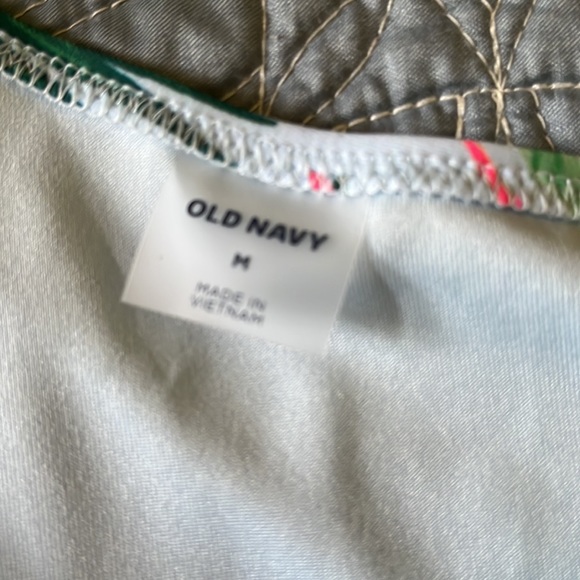 NWT bathing suit top - Picture 3 of 4